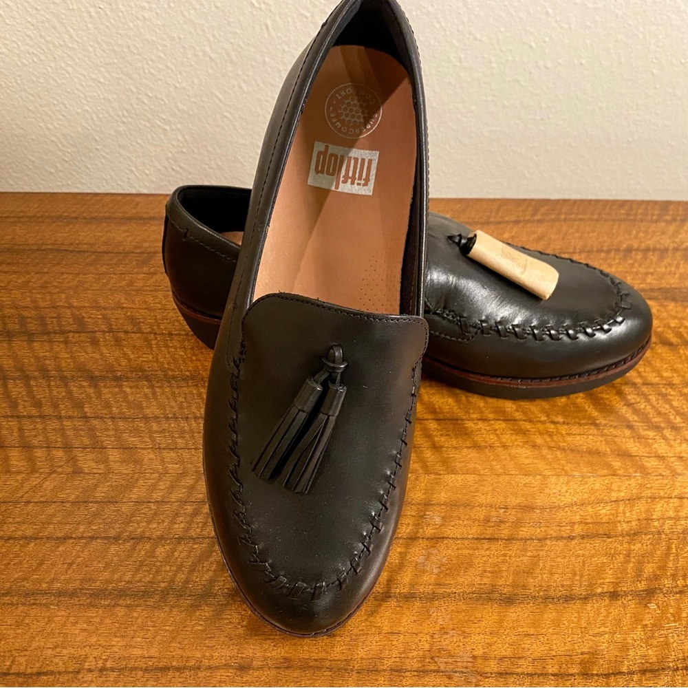 NIB FitFlop Paige Black Moccasin Loafers, size 8